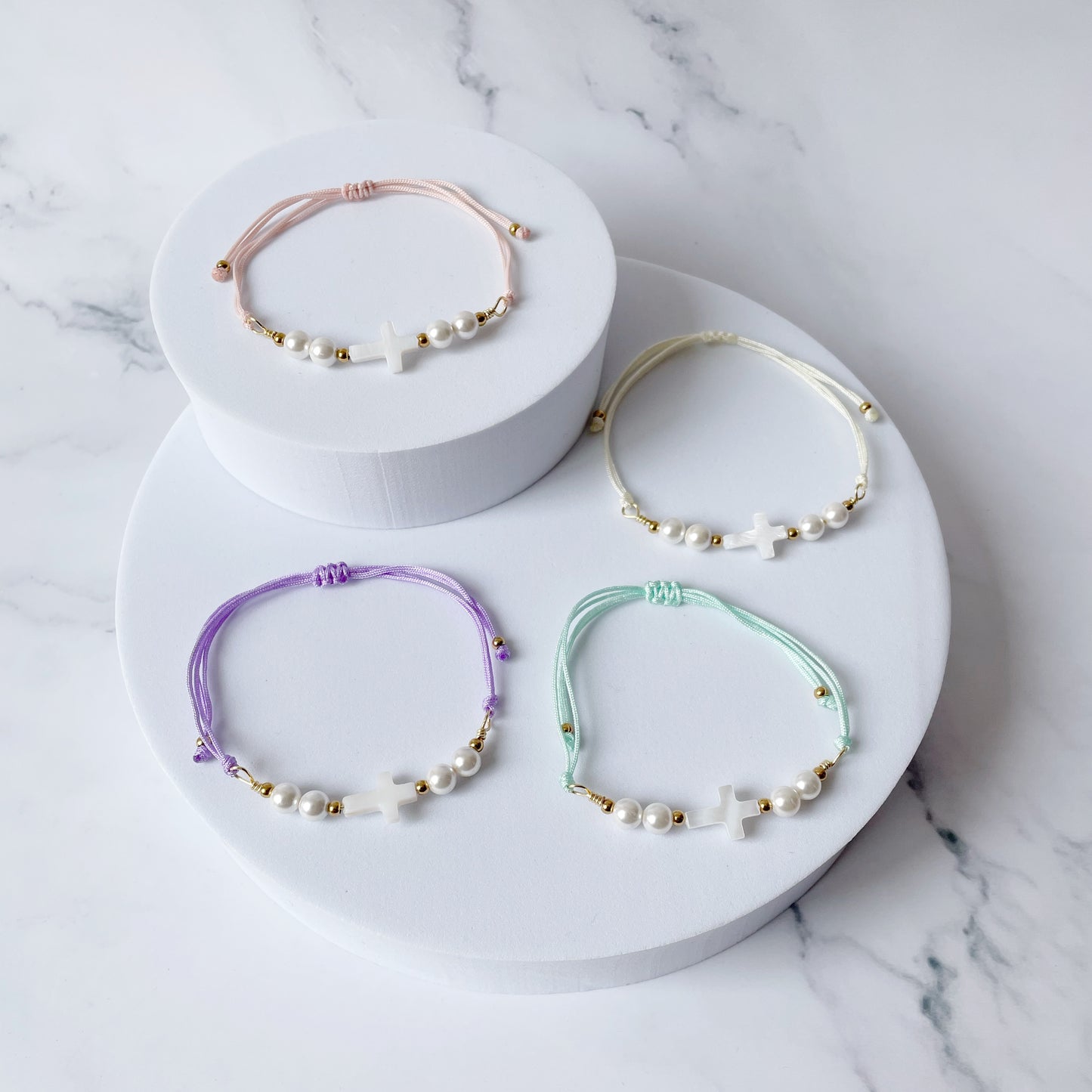 Pulsera Cruz Nácar (pasteles)