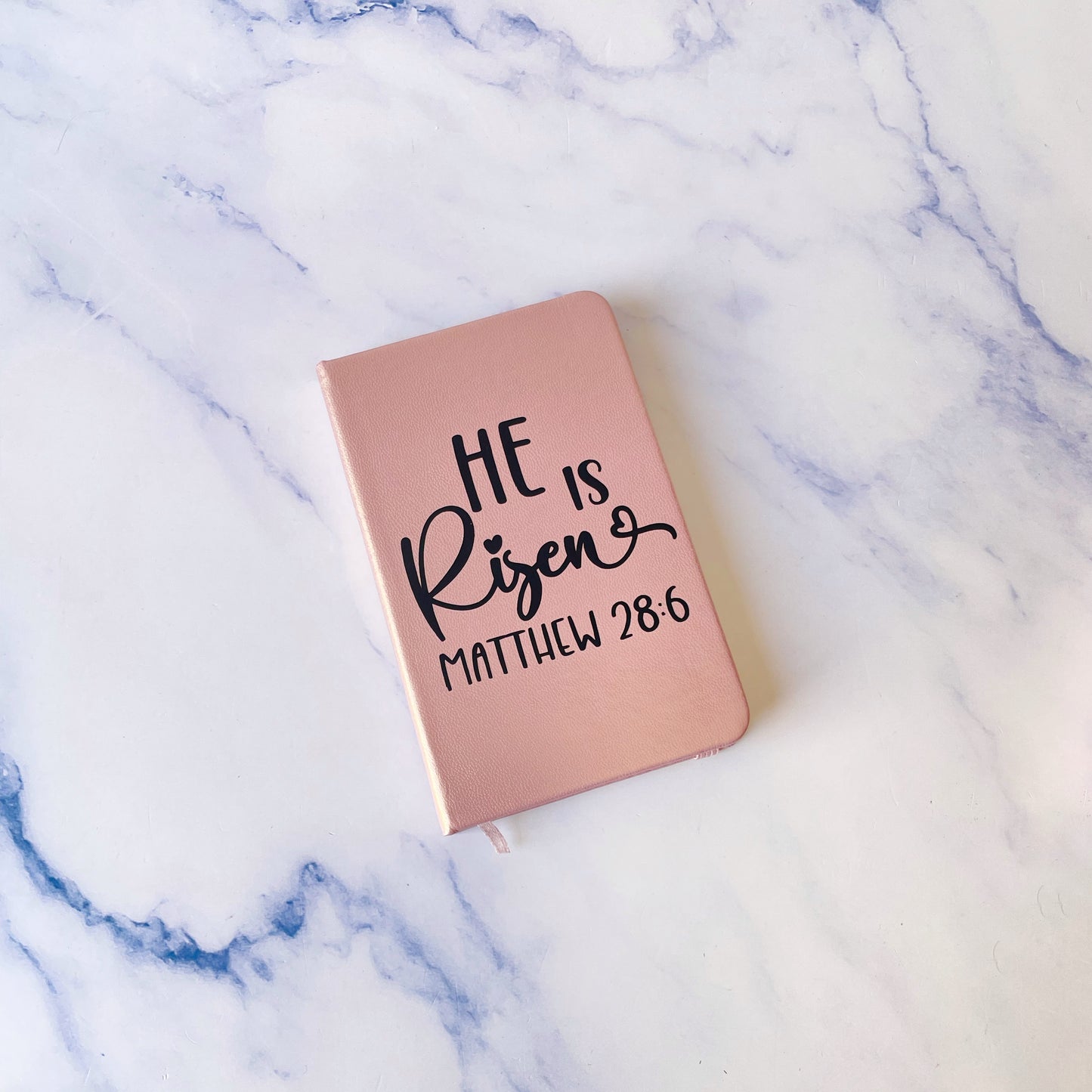 Notebook Biocuero He is Risen rosado