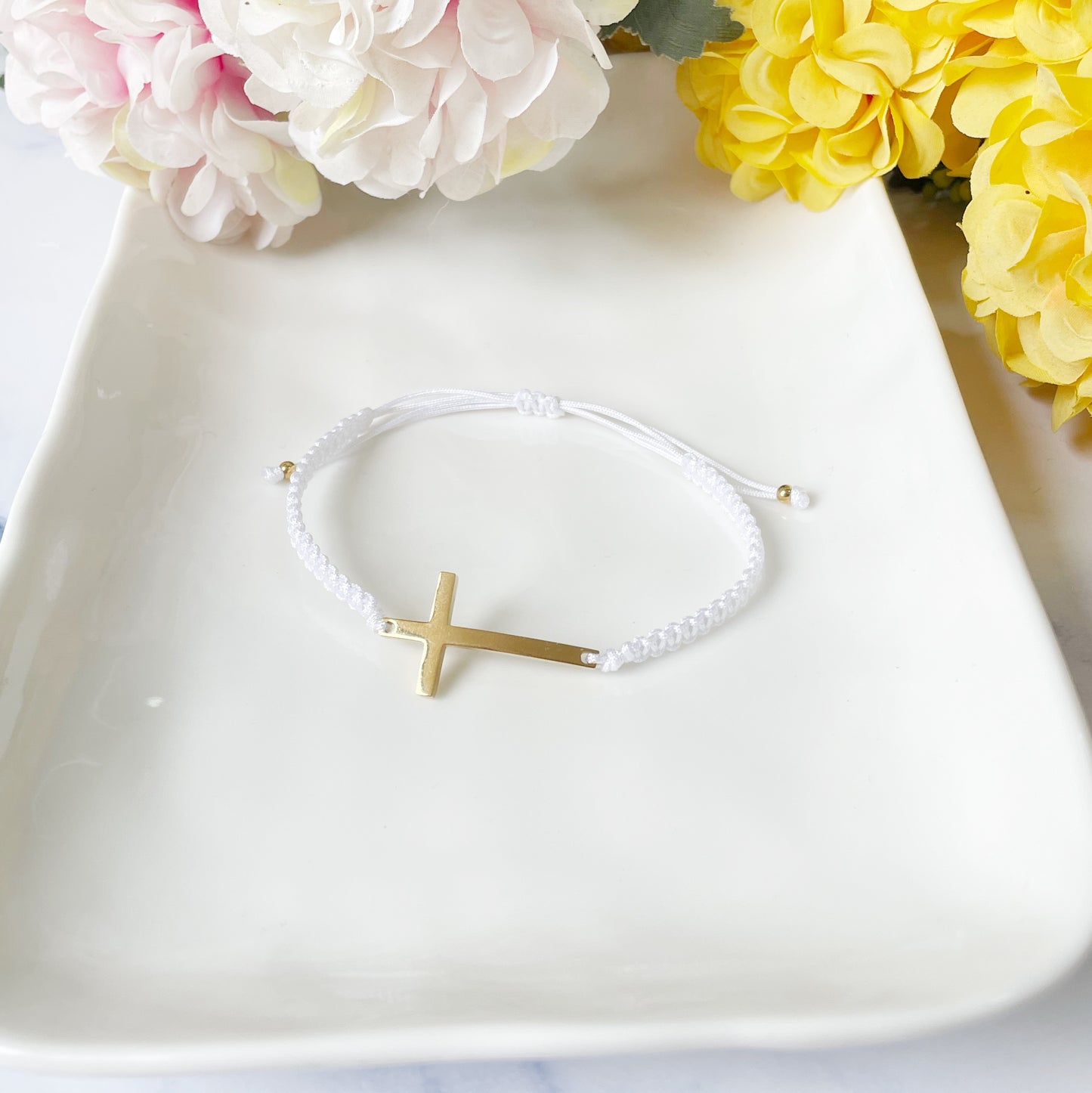 Pulsera Cruz Tejida