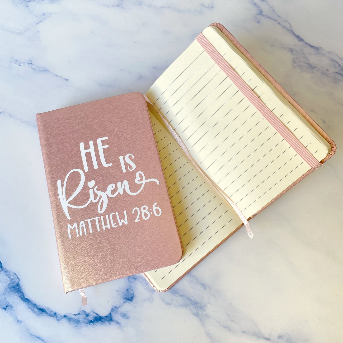 Notebook Biocuero He is Risen rosado