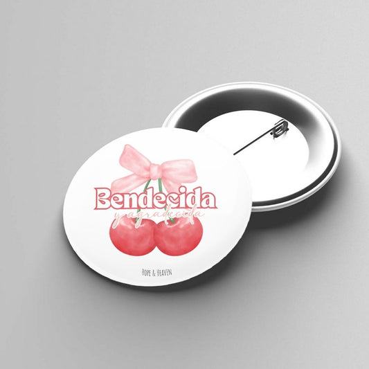 Pin Bendecida Cereza