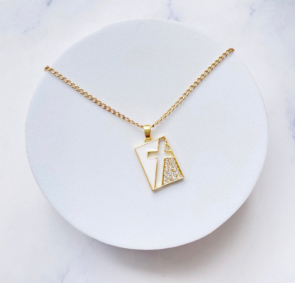 Collar White Cross Calado