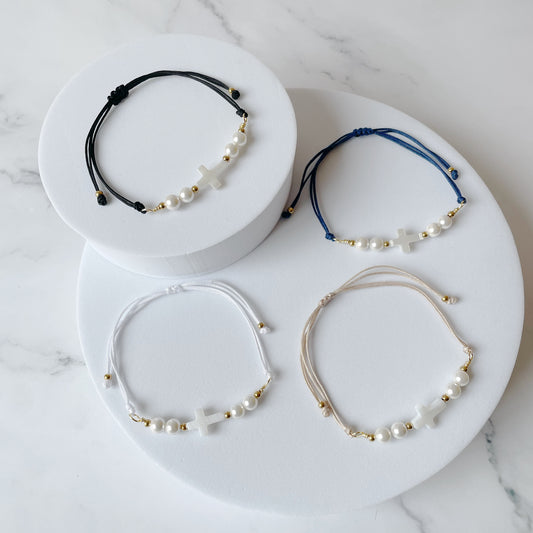 Pulsera Cruz Nácar (neutros)